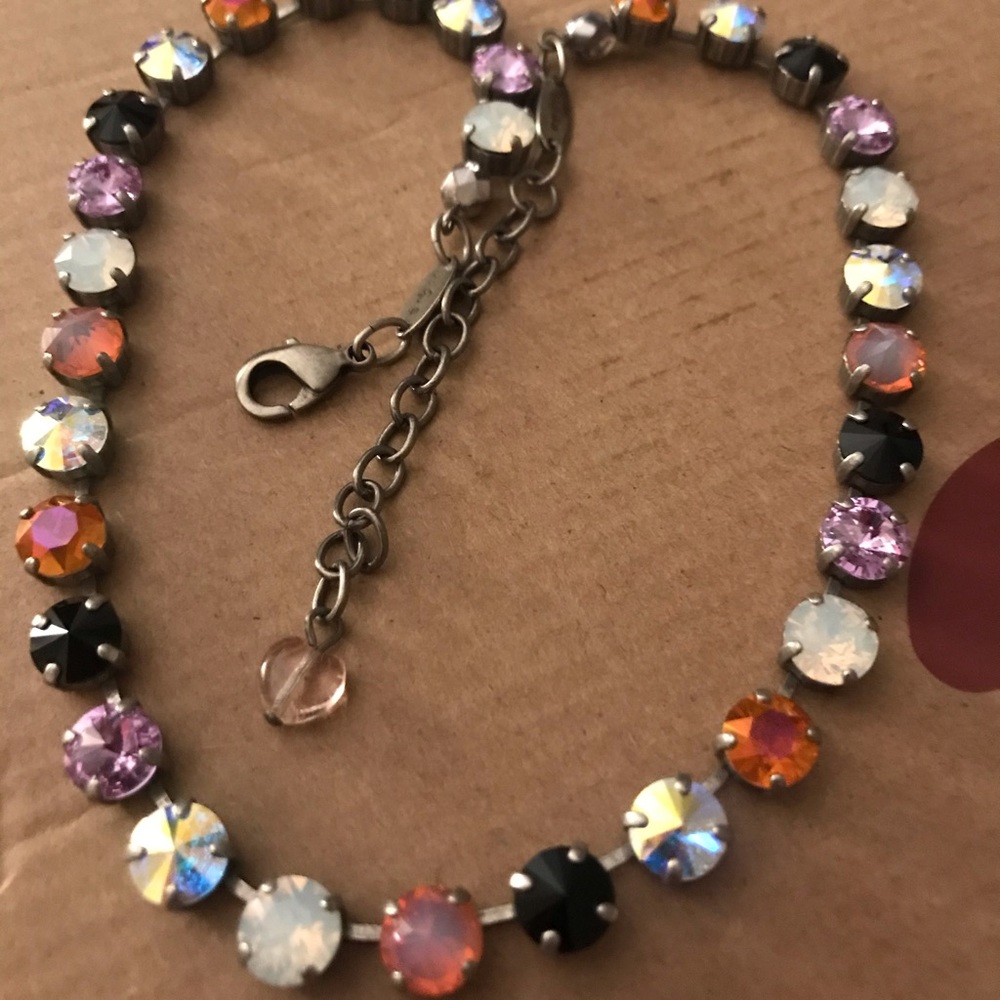 Sabika choker